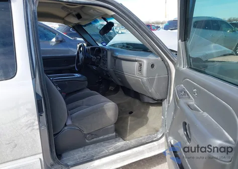 2005 Chevrolet Silverado 1500 Ls из США, поврежденный, VIN 1GCEC19V25Z178772